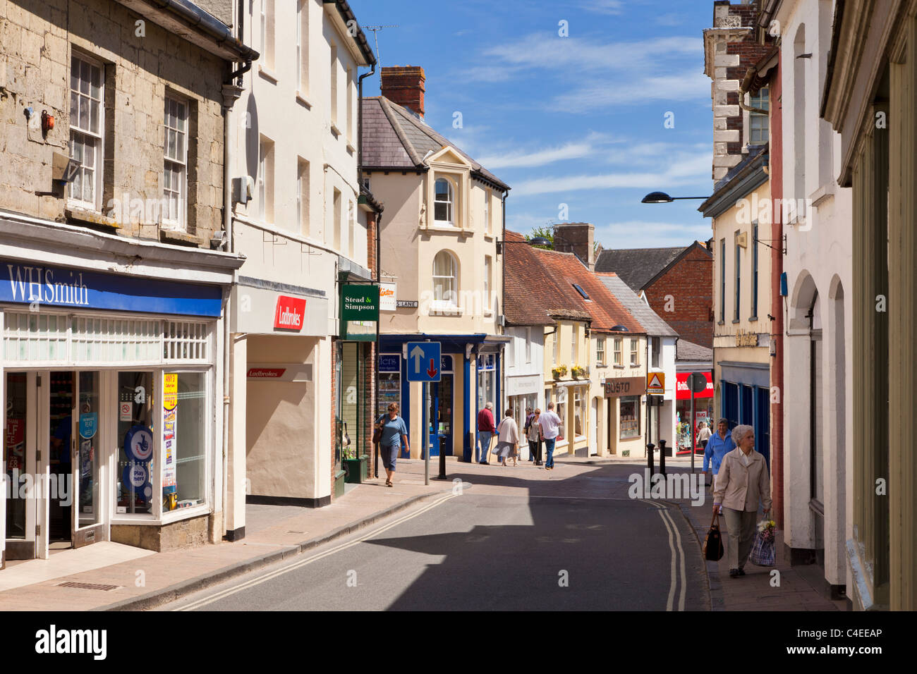 Shaftesbury, Dorset, Inghilterra, Regno Unito centro città high street Foto Stock