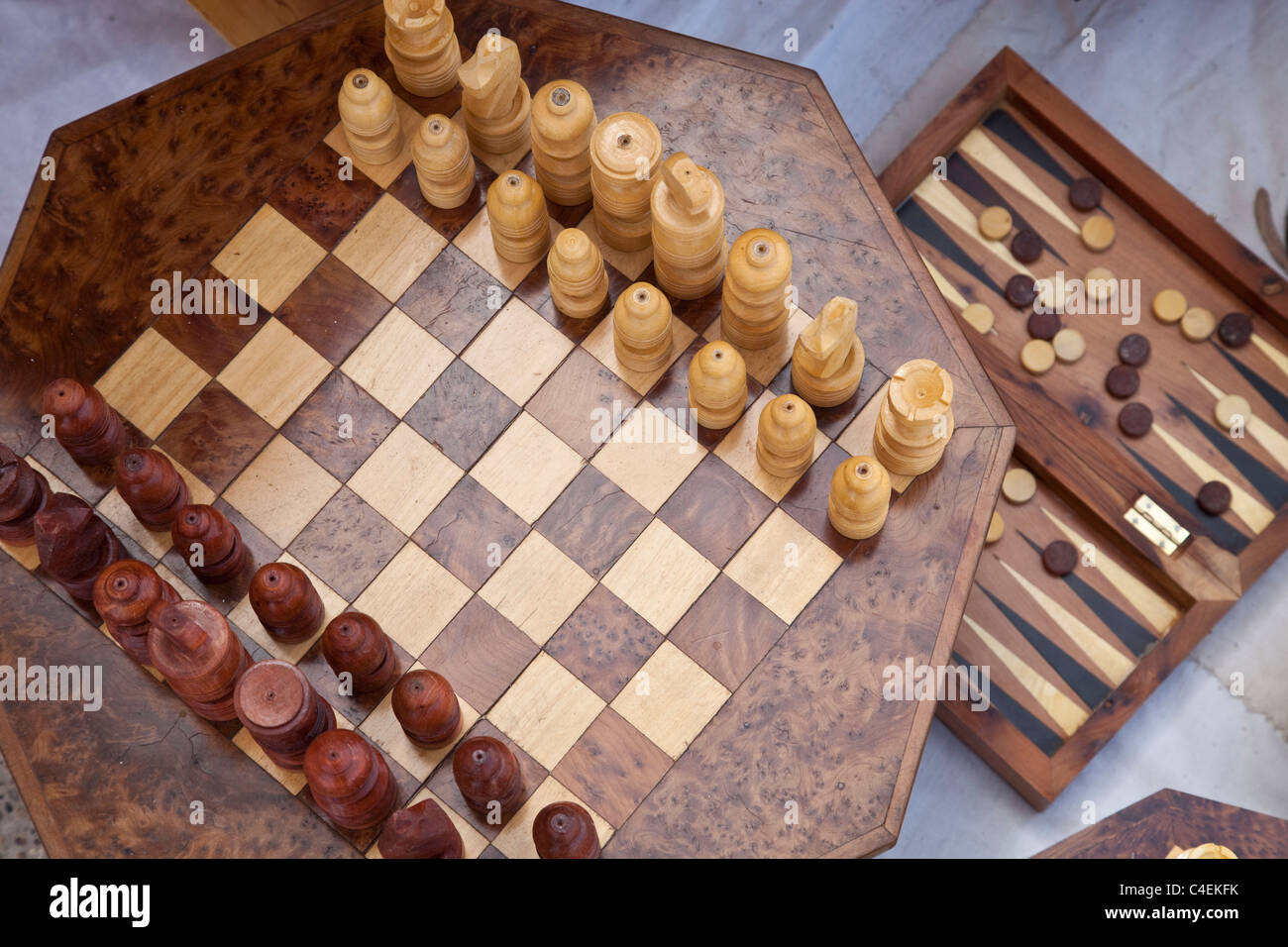 Scacchi e backgammon set, il Souk, Agadir, Marocco Foto Stock