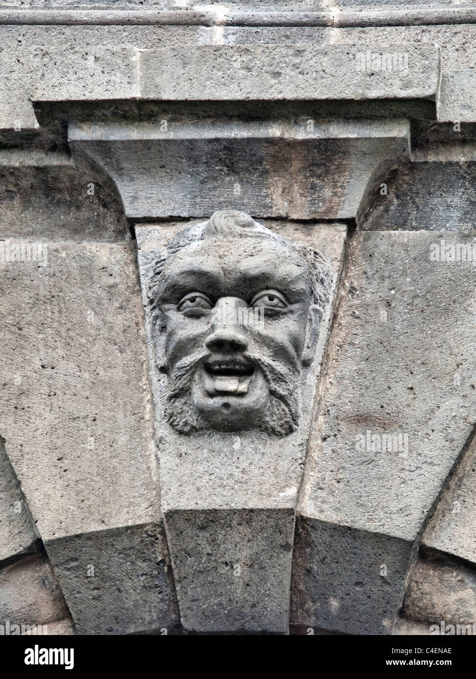 Dettaglio della Porta Magenta, chiamato "la porta della maschera' Foto Stock