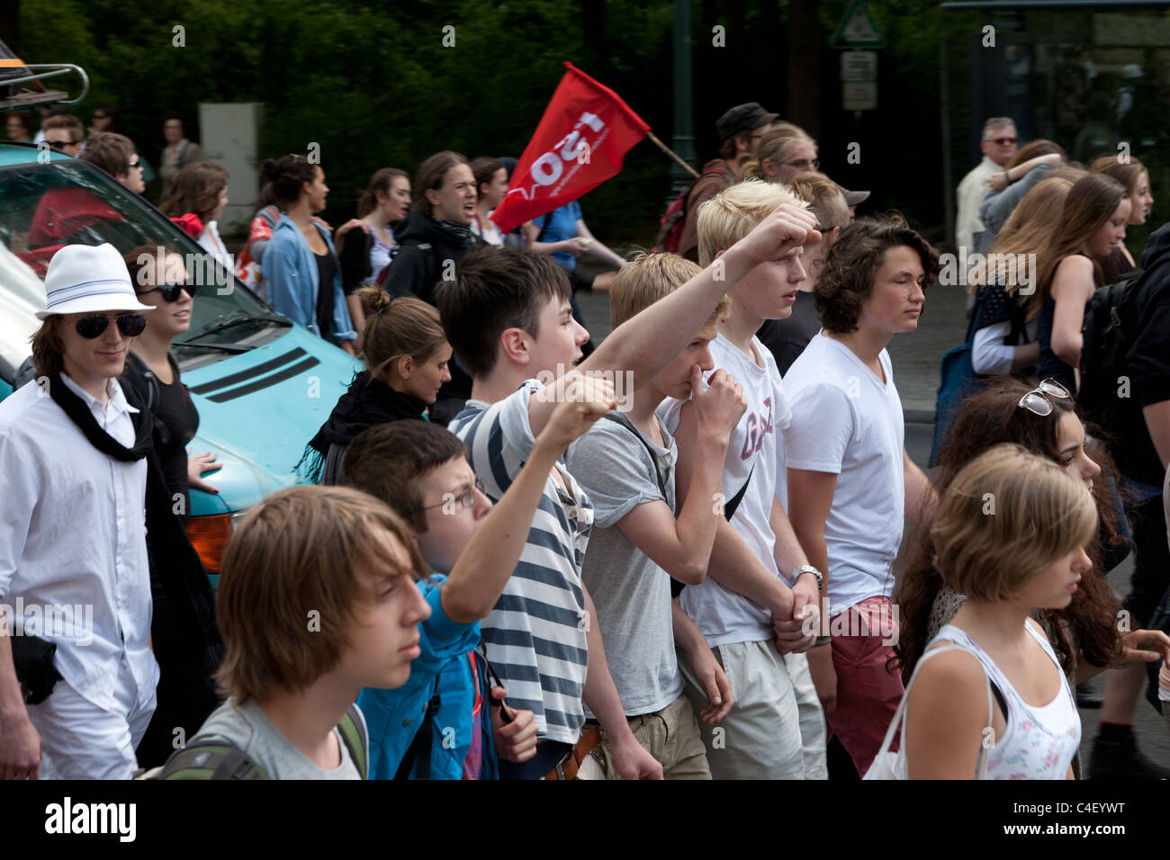 Politica in materia di istruzione marcia di protesta a Berlino accanto al Reichstag Foto Stock