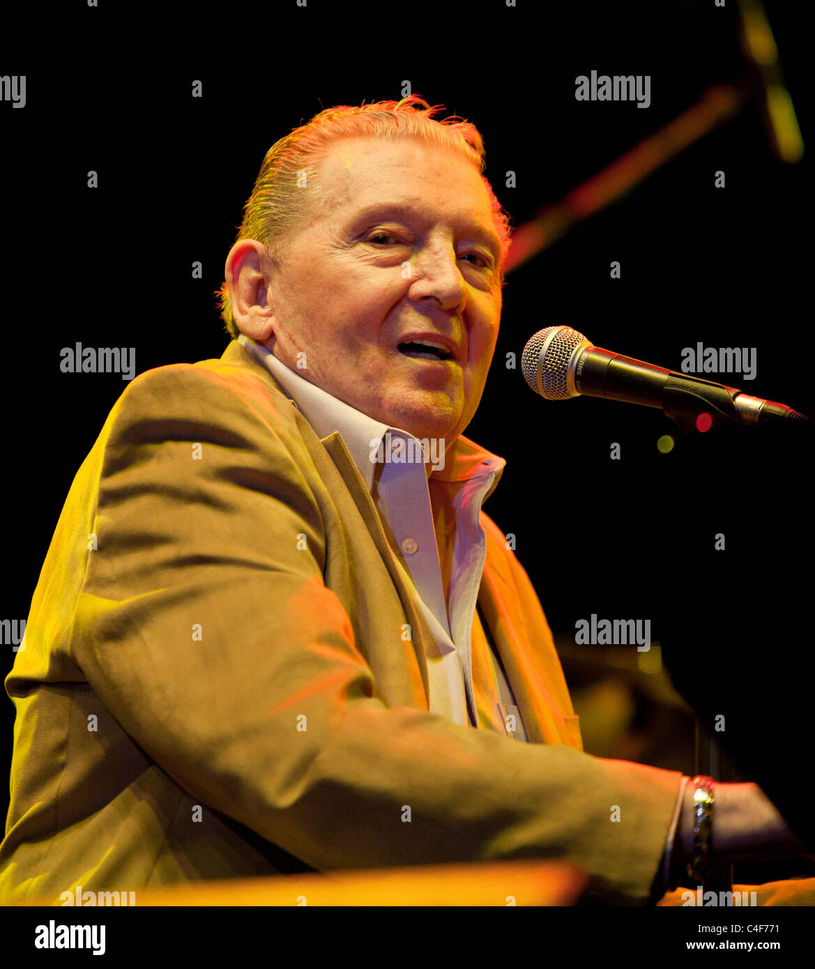 Jerry Lee Lewis giocando sul concerto a Budapest, Ungheria, 2010.10.31 Foto Stock