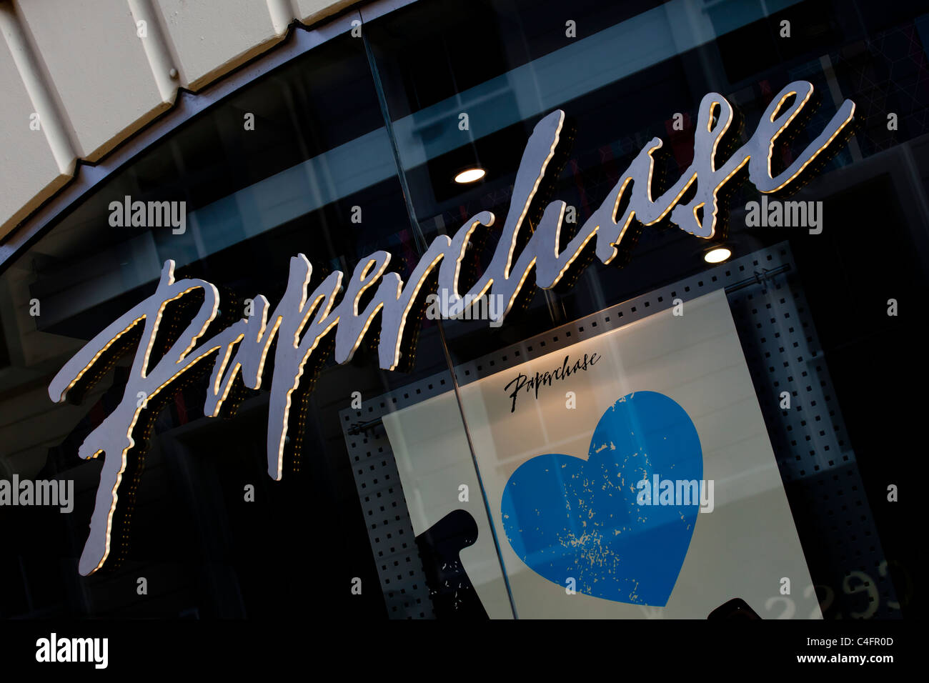 Un negozio Paperchase segno Foto Stock