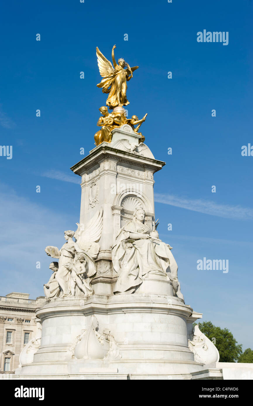 Il memoriale della Victoria di fronte a Buckingham Palace, London, Regno Unito Foto Stock