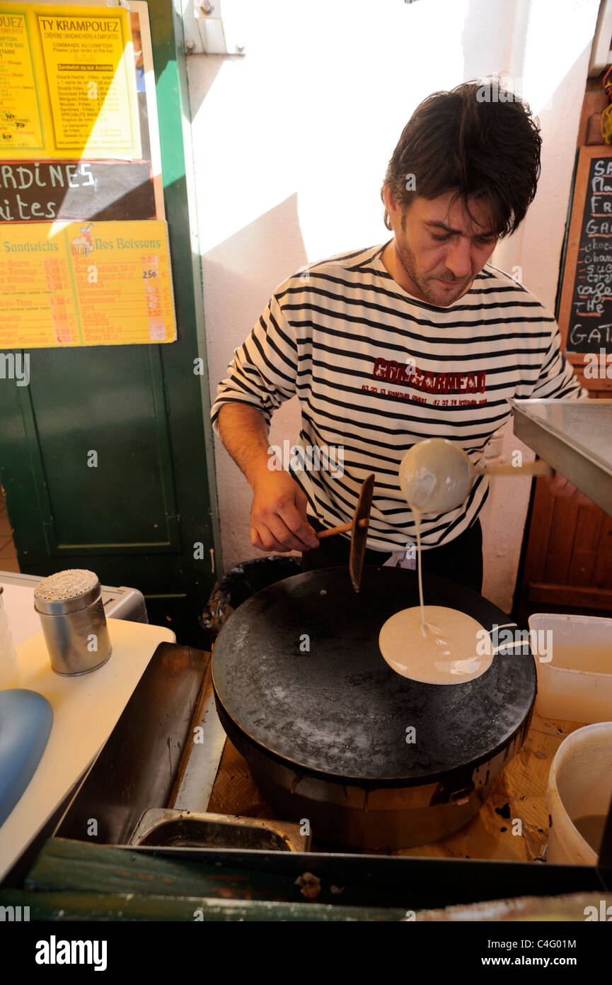 Francia, Bretagna (Bretagne), Finistère, Concarneau, crepe Foto Stock