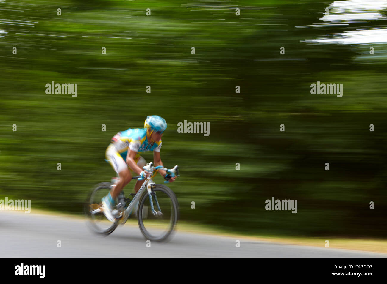 Il Tour de France passa attraverso nr Revel, Midi-Pirenei, Languedoc-Roussillon, Francia Foto Stock