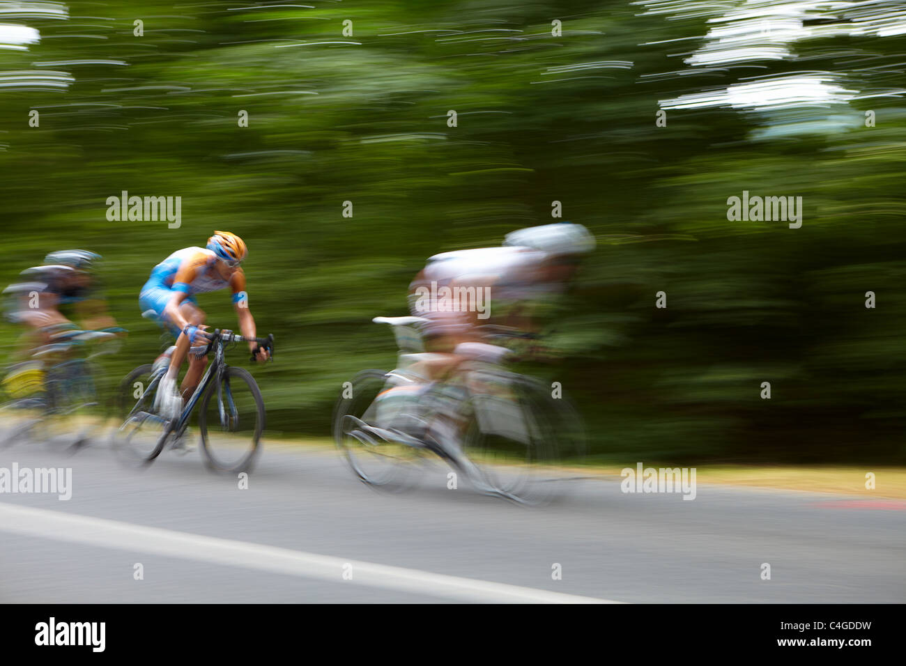 Il Tour de France passa attraverso nr Revel, Midi-Pirenei, Languedoc-Roussillon, Francia Foto Stock