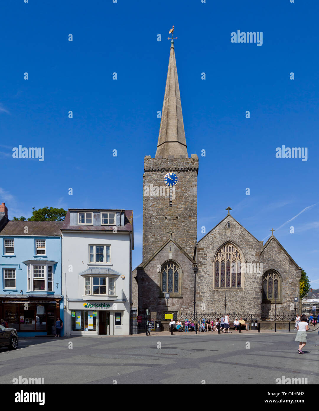 La Chiesa di Santa Maria in St Mary,s street, Tenby, Pembrokeshire, Galles. Foto Stock