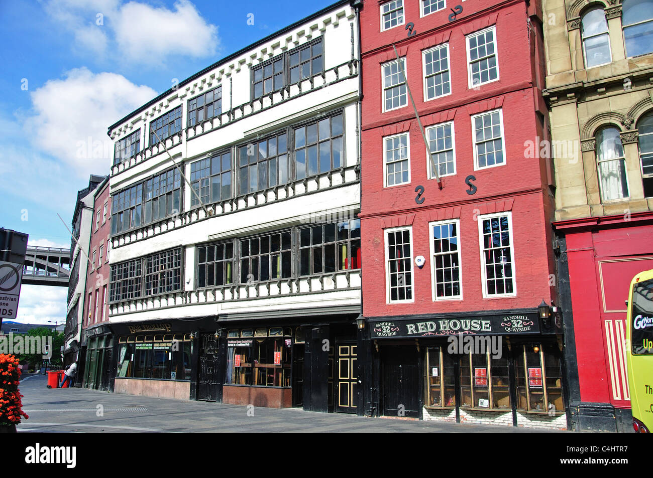 Edifici del periodo sul Quayside, Newcastle upon Tyne, Tyne and Wear, England, Regno Unito Foto Stock