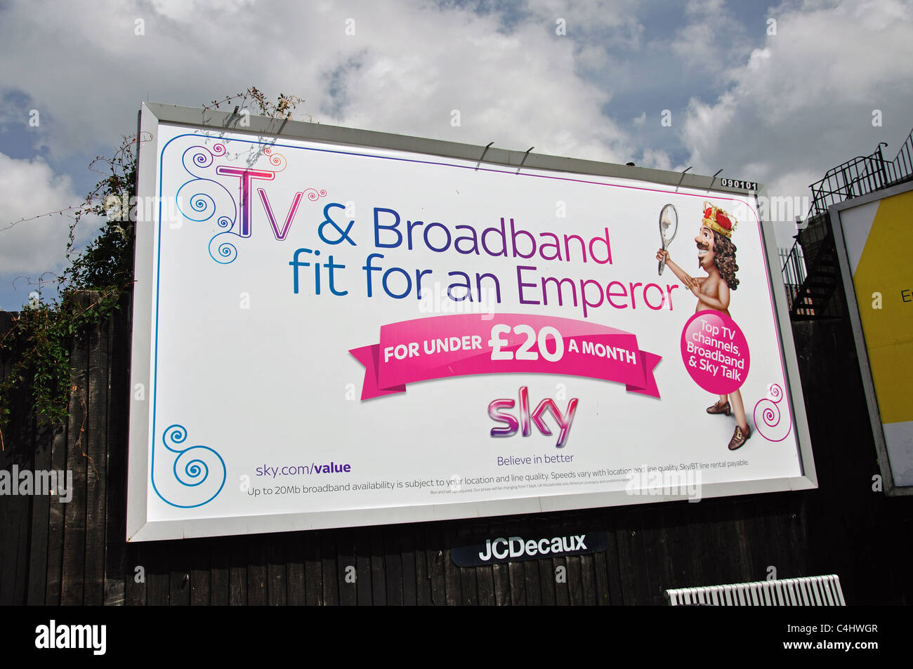 Sky Television cartellone pubblicitario, Gateshead, Tyne and Wear, England, Regno Unito Foto Stock
