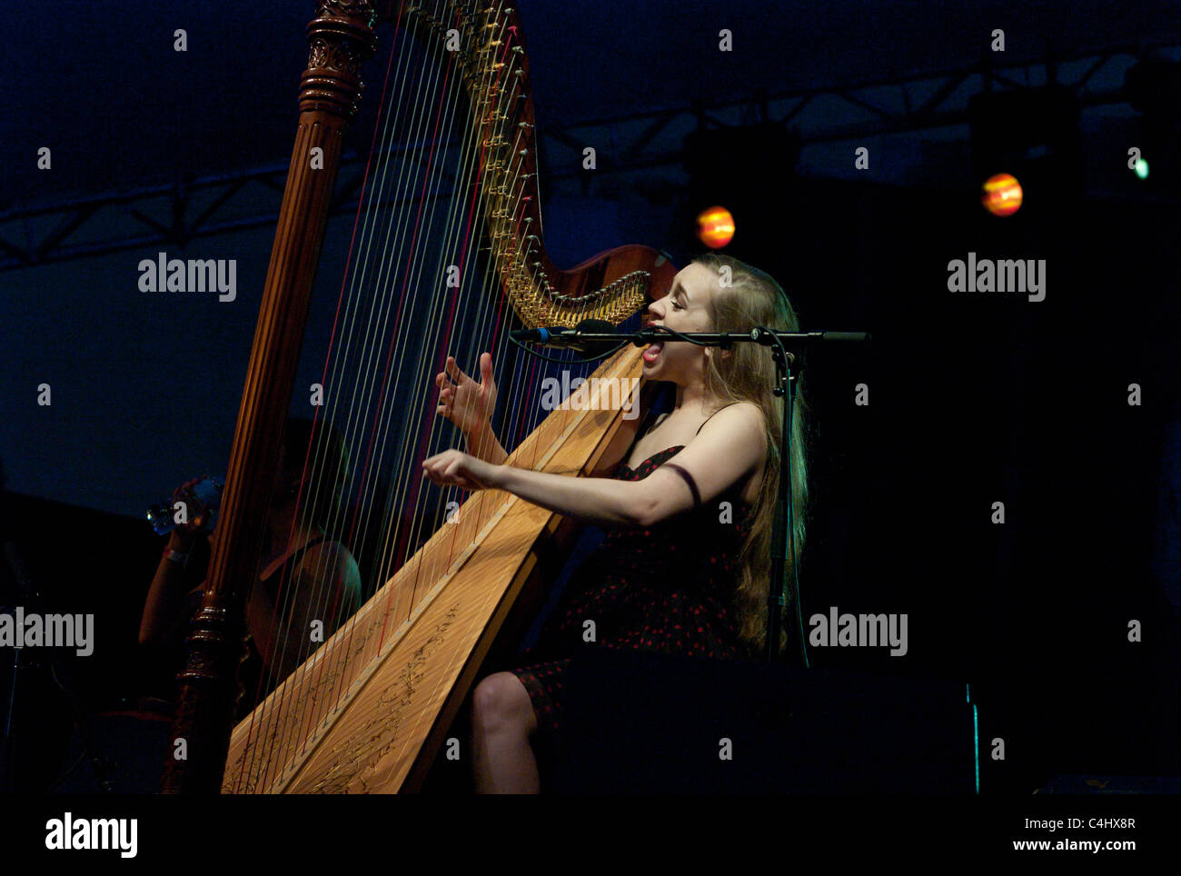 Joanna Newsom effettuando al 2011 Womadelaide World Music Festival in Sud Australia. Foto Stock