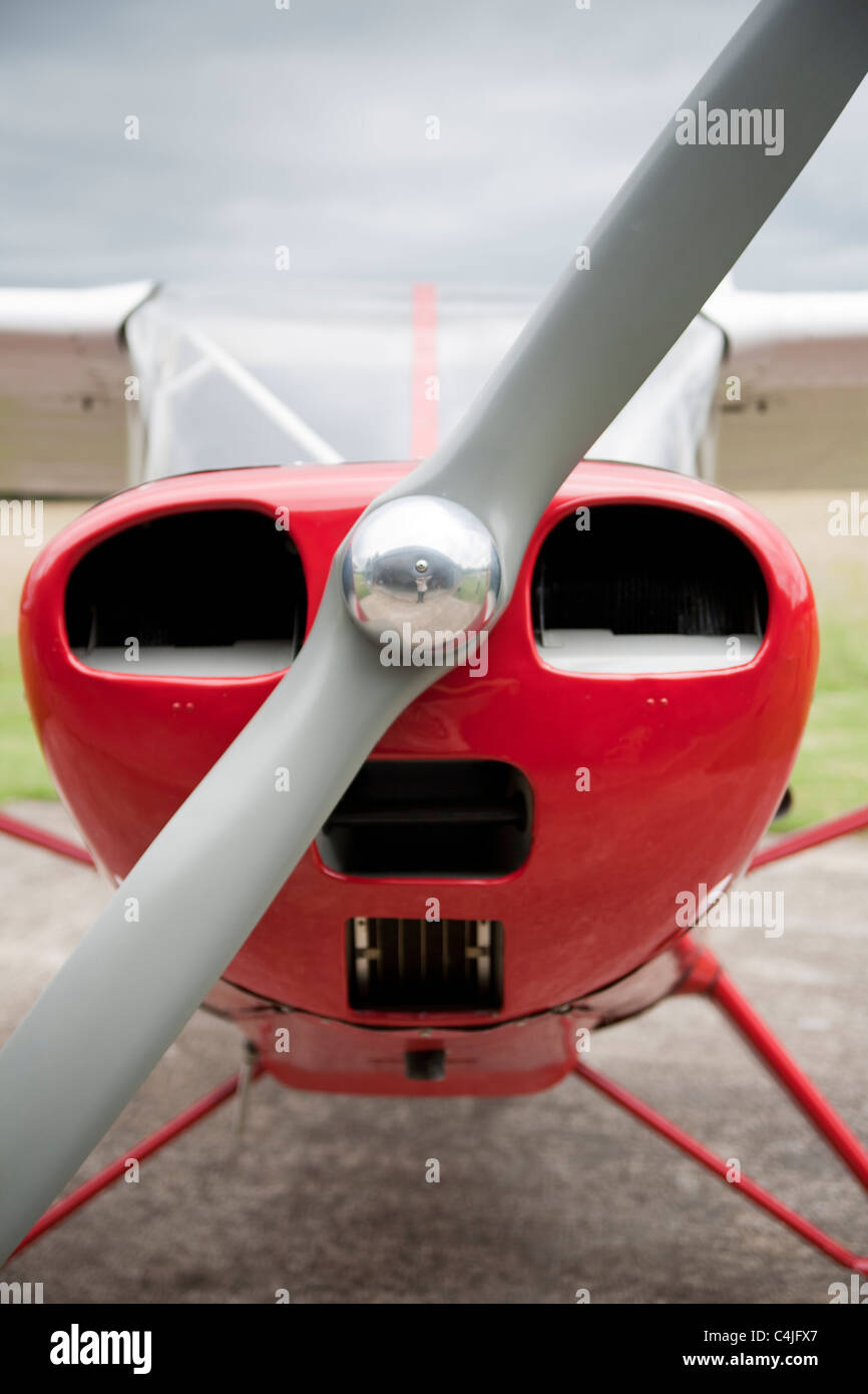 Aeronca Sedan luce rossa aerei ad elica di piano Foto Stock