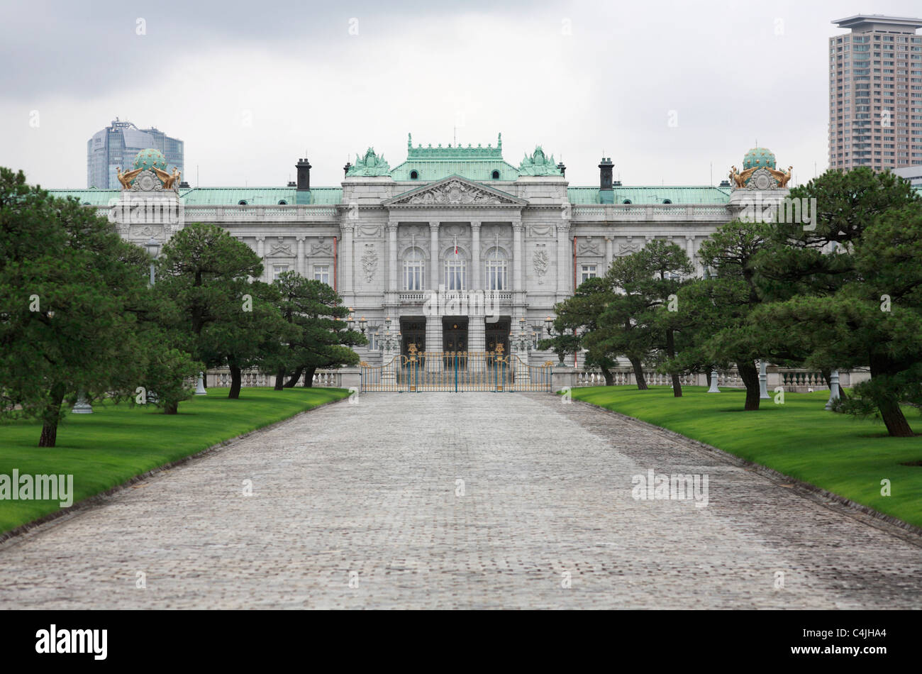 TOKYO - 16 giugno: Palazzo Akasaka il 16 giugno 2011 nel quartiere di Akasaka, Tokyo. Foto Stock