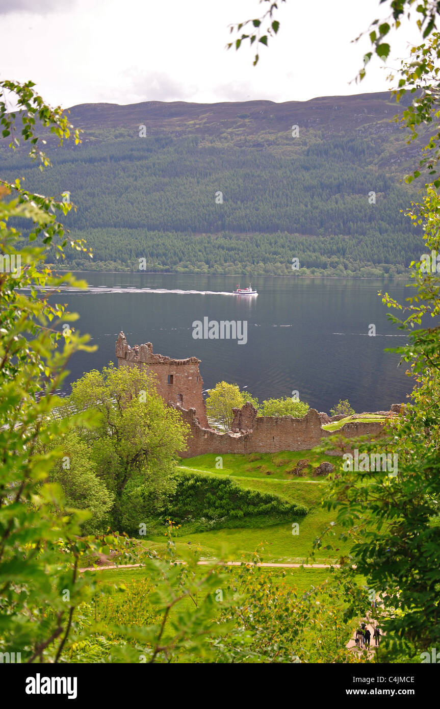 Castello di Urquhart su Loch Ness, Highland, Scozia, Regno Unito Foto Stock