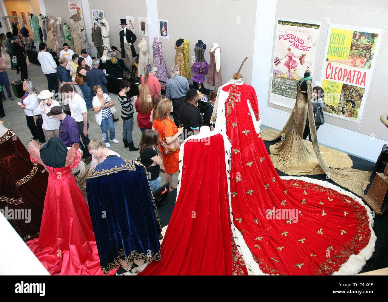 DEBBIE REYNOLDS memorabilia di Hollywood Debbie Reynolds memorabilia di HOLLYWOOD AUCTION PREVIEW BEVERLY HILLS LOS ANGELES CALIFORN Foto Stock