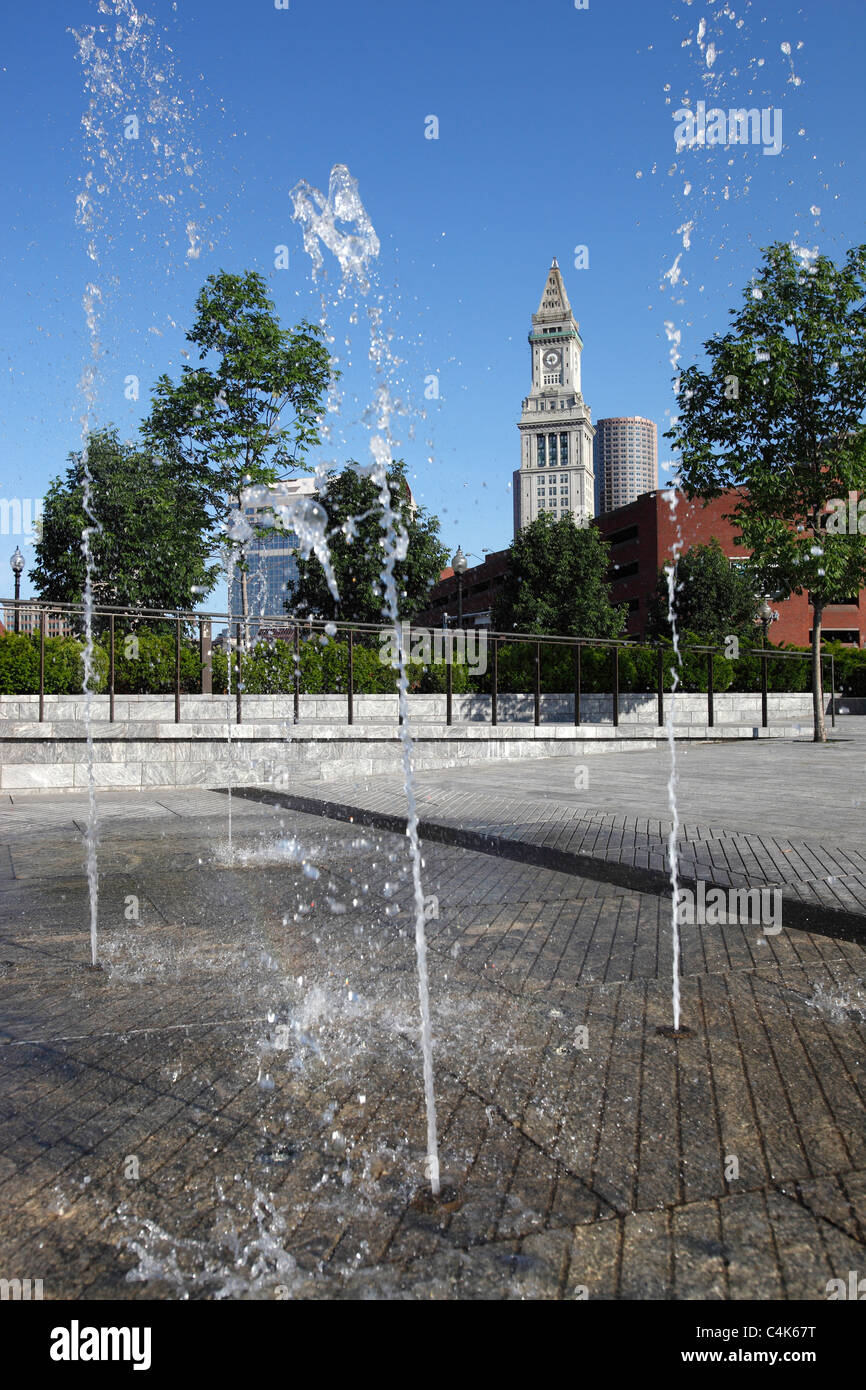 Una fontana sul Rose Kennedy Greenway di Boston Foto Stock