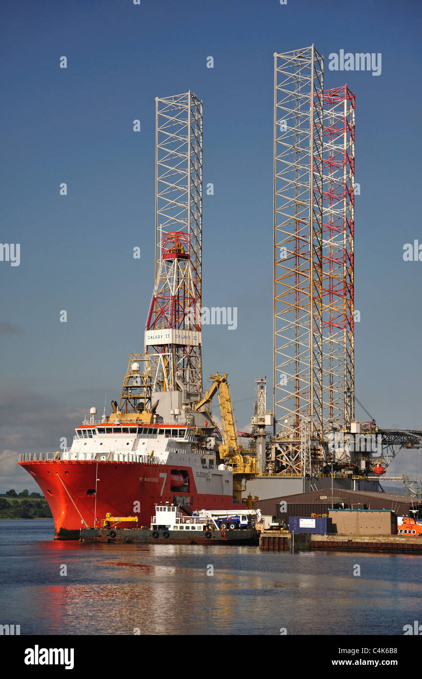 Oil Rig in porto, Invergordon, Highland, Scotland, Regno Unito Foto Stock