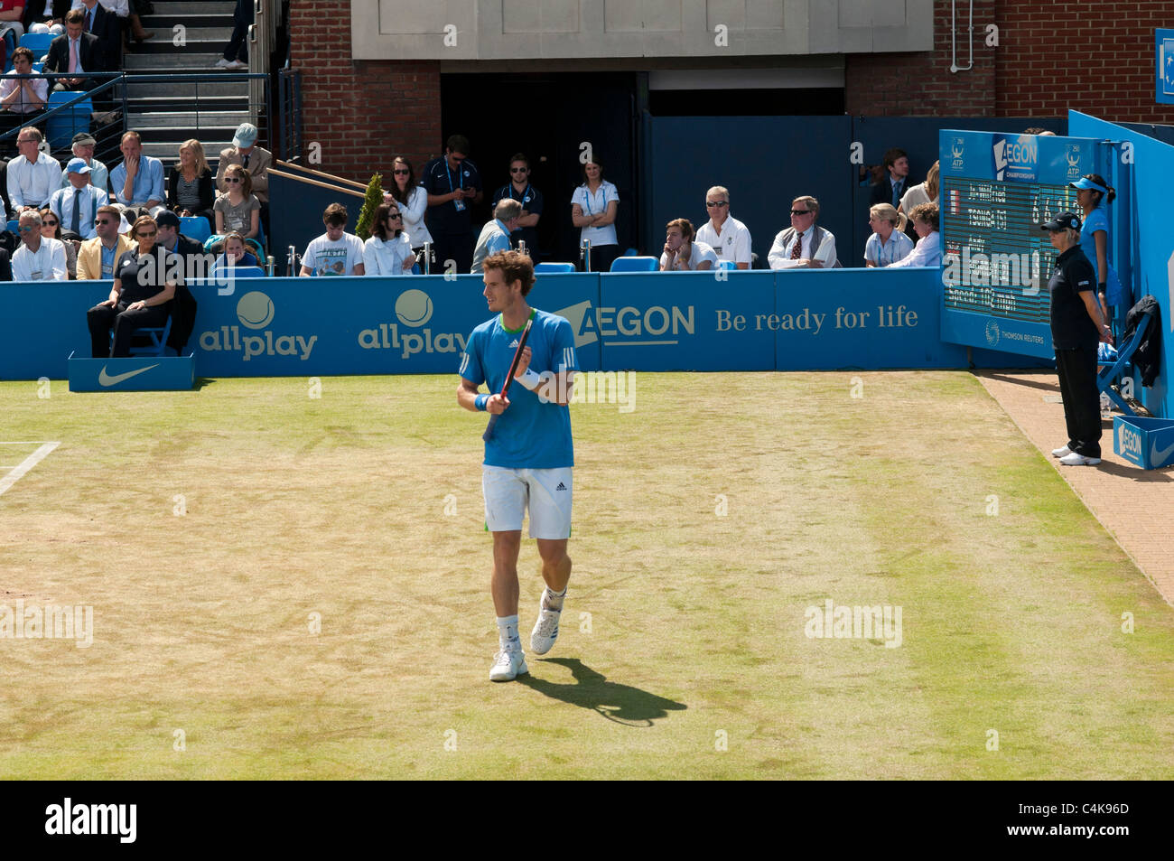 Aegon Championships 2011 - Queens Mens Tennis singolo finale; Andy Murray contro Tsonga Jo-Wilfried della Francia. Giugno 2011. Foto Stock