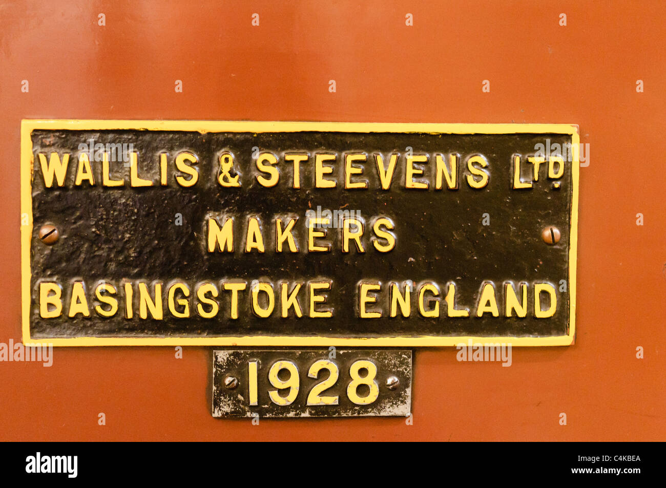 Segno su un motore a vapore "Wallis e Steevens Ltd, realizzatori, Basingstoke, Inghilterra 1928' Foto Stock