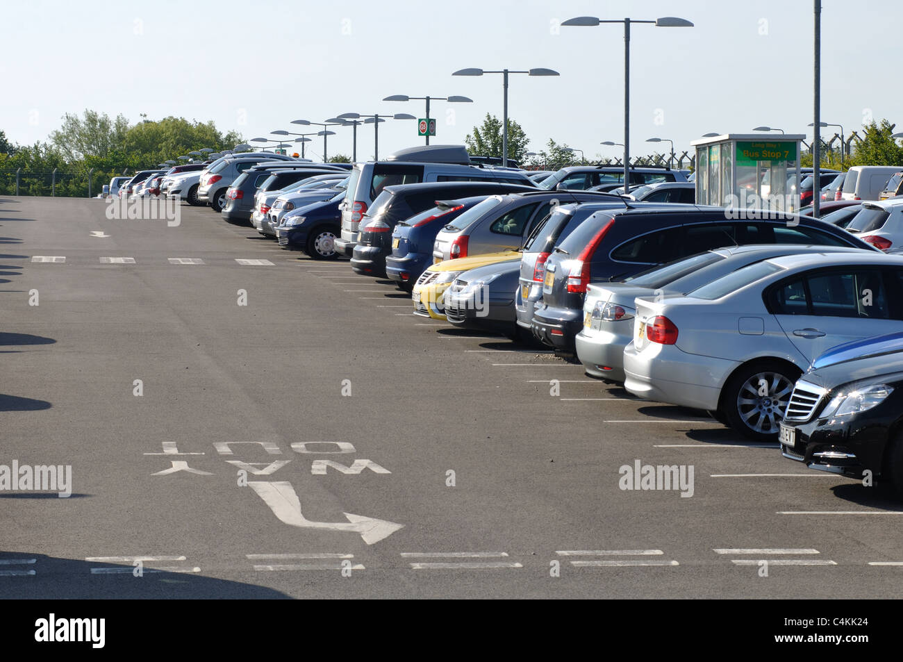 Parcheggio lunga sosta all'Aeroporto di Birmingham, Regno Unito Foto Stock