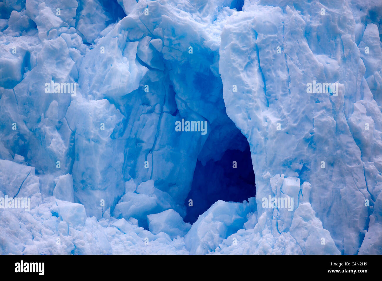 Un ghiacciaio foro nel fiordi cileni in Sud America. Foto Stock