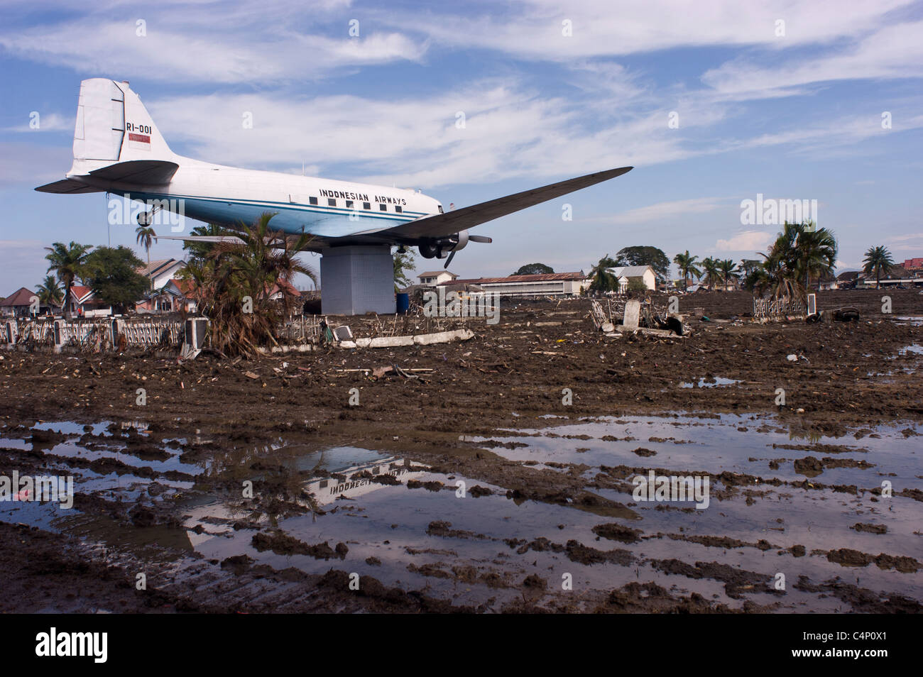 Una vista della distruzione causata dal terremoto e dallo tsunami a Banda Aceh, Indonesia Foto Stock