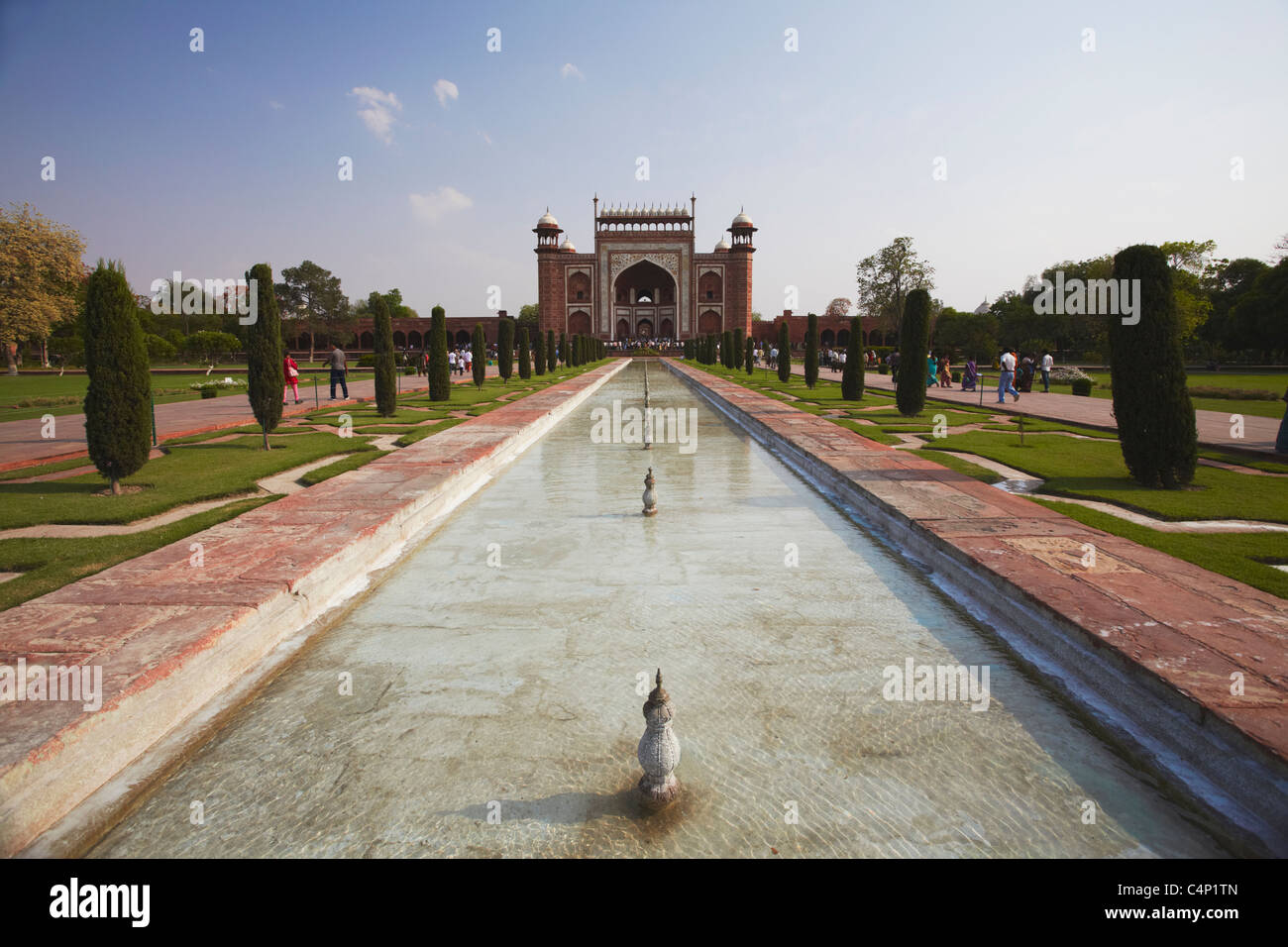 Porta sud del Taj Mahal, Agra, Uttar Pradesh, India Foto Stock