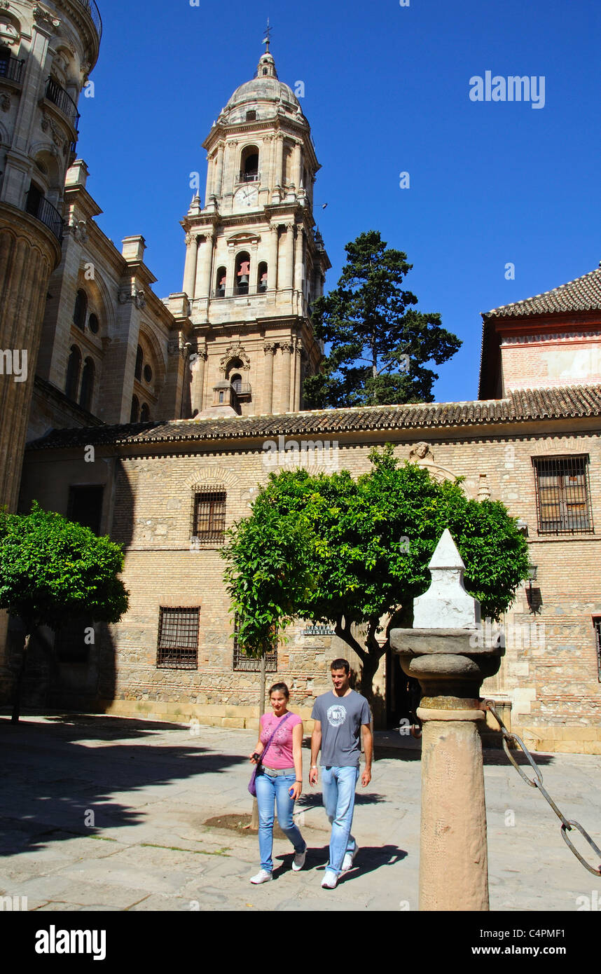 Cattedrale (Catedral La Manquita) torre campanaria, Malaga, Costa del Sol, provincia di Malaga, Andalusia, Spagna, Europa occidentale. Foto Stock