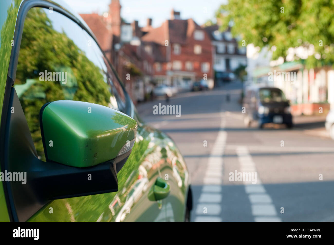 Verde auto specchio DOF poco profondo Foto Stock