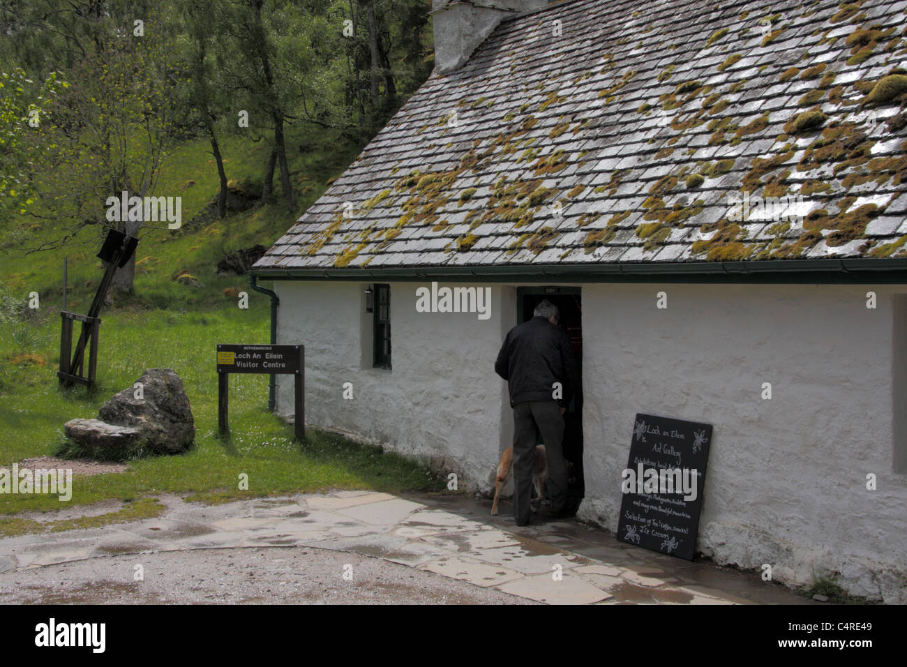 Loch un Eilein Visitor Center, Rothiemurchus, Scozia - Cairngorms National Park Foto Stock