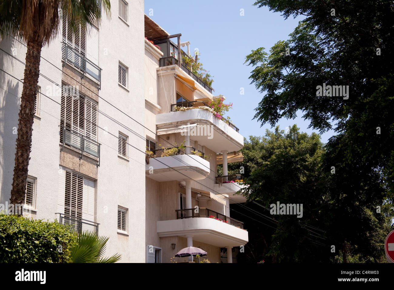 Stile Bauhaus apartment house in Tel Aviv Israele Foto Stock