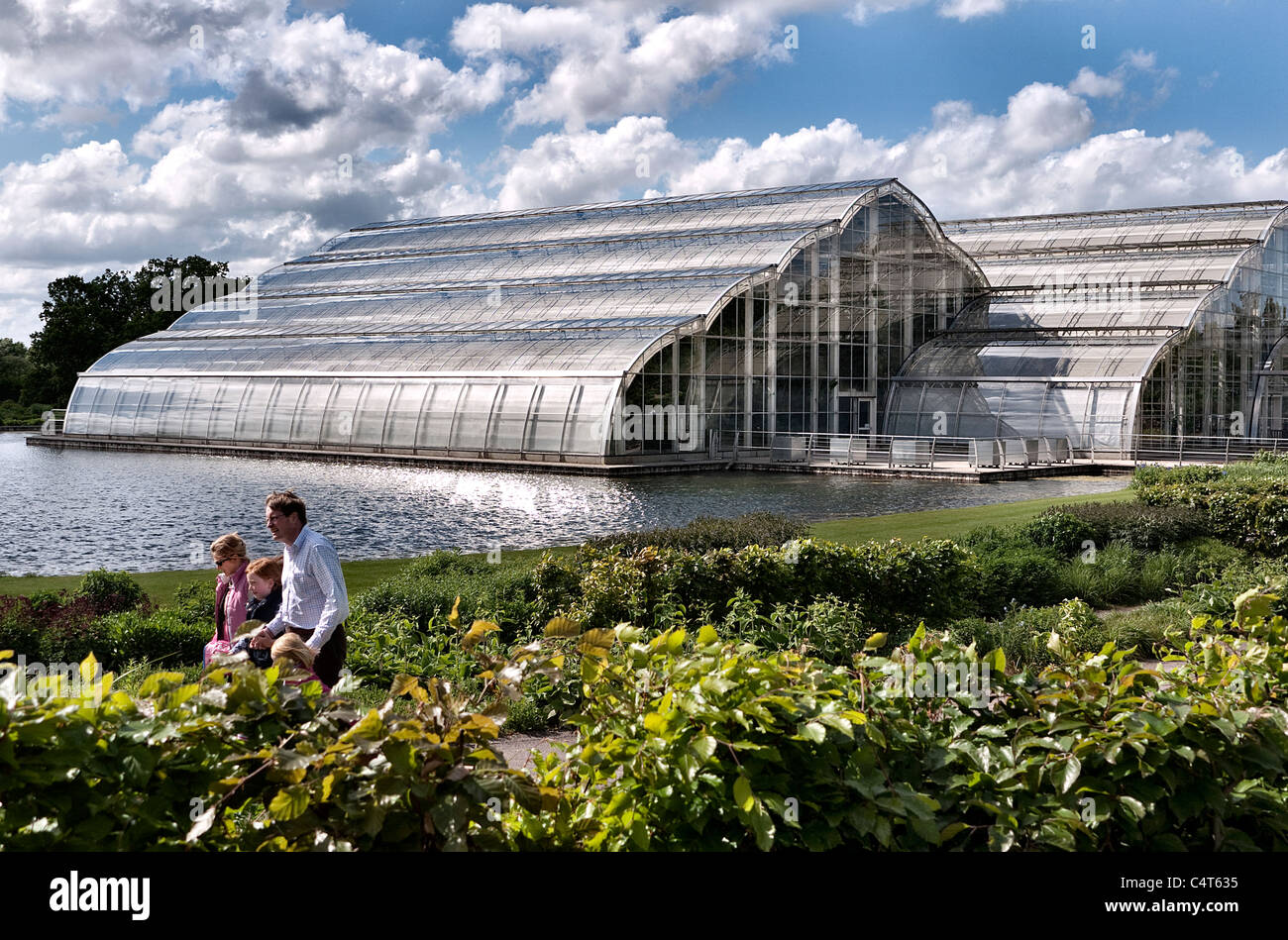 La Glasshouse della RHS Wisley Gardens Surrey UK Foto Stock