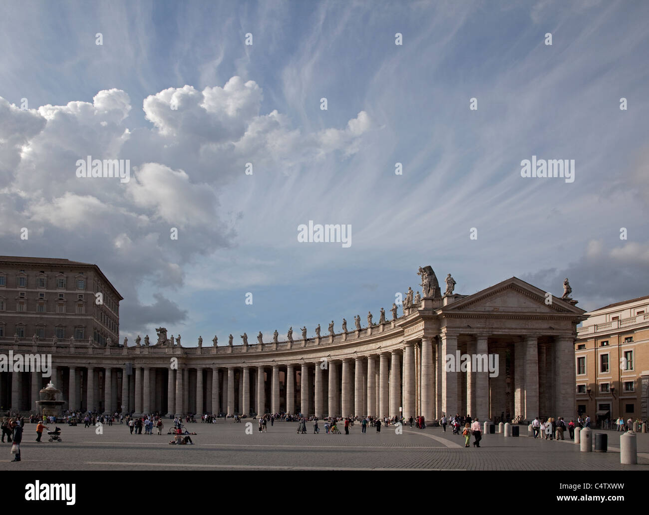 Storica piazza San Pietro a Roma Foto Stock