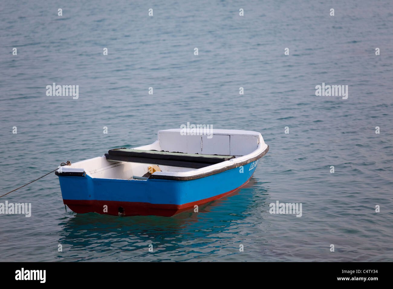 Piccola barca a Bonaire, Antille olandesi. Foto V.D. Foto Stock