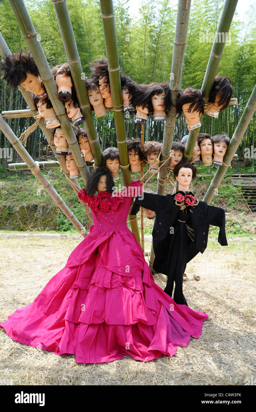 Scarecrows presso un festival di caduta. Foto Stock