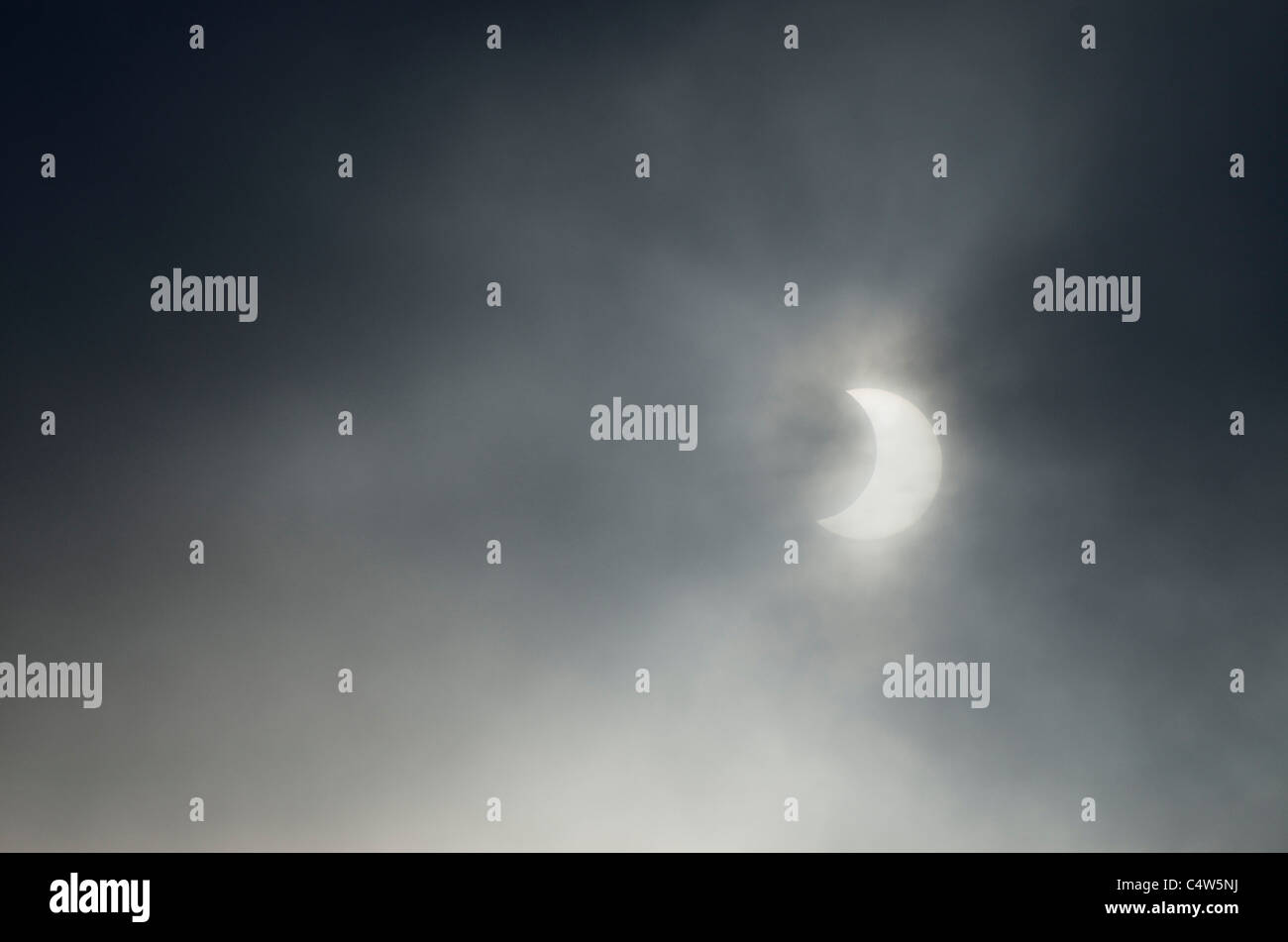 Parziale eclissi solare, vicino Albstadt, Alpi sveve, Baden-Württemberg, Germania Foto Stock