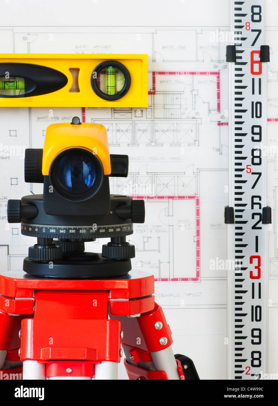 Close-up di teodolite blueprint in background Foto Stock