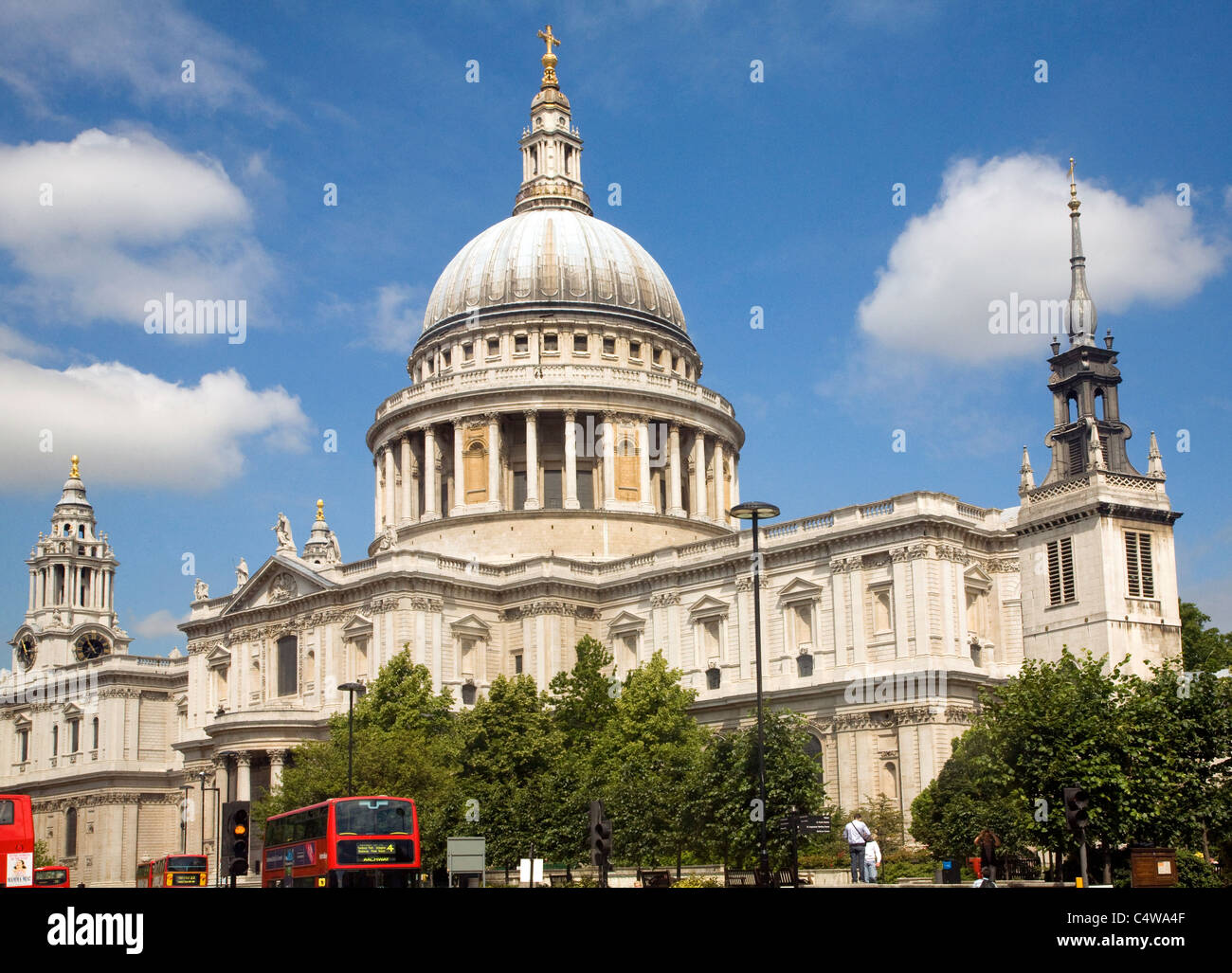 Vista della cattedrale di St Paul Cannon Street, Londra Foto Stock
