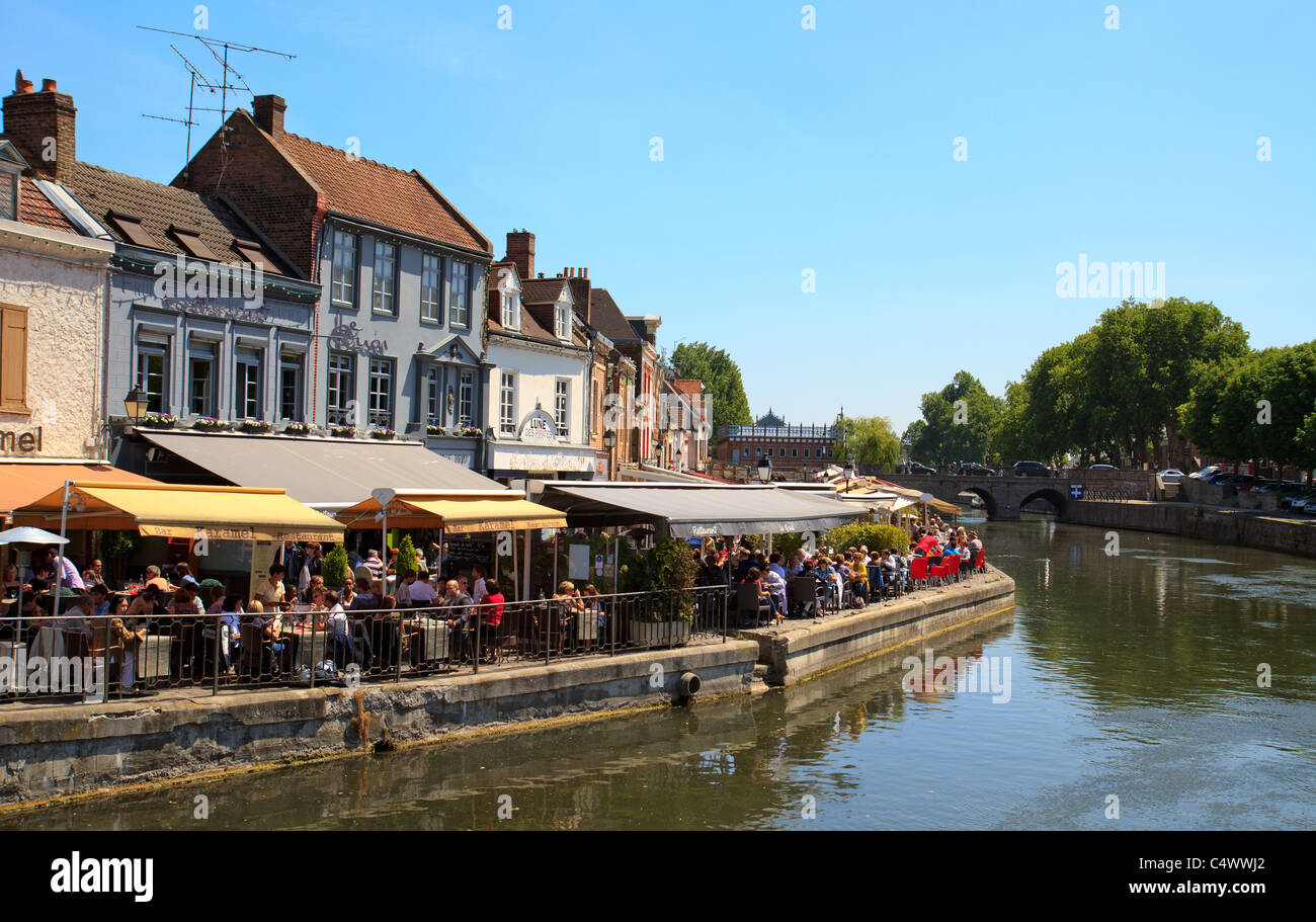 Street nel Quartier Sait Leu nel centro di Amiens in Francia Foto Stock