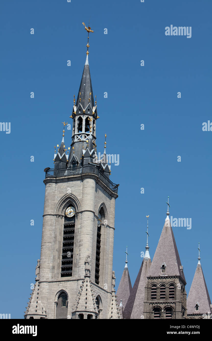 Cattedrale di Notre Dame de Tournai, Grand Place de Tournai, Hainaut, la Vallonia, Belgio, Europa Foto Stock