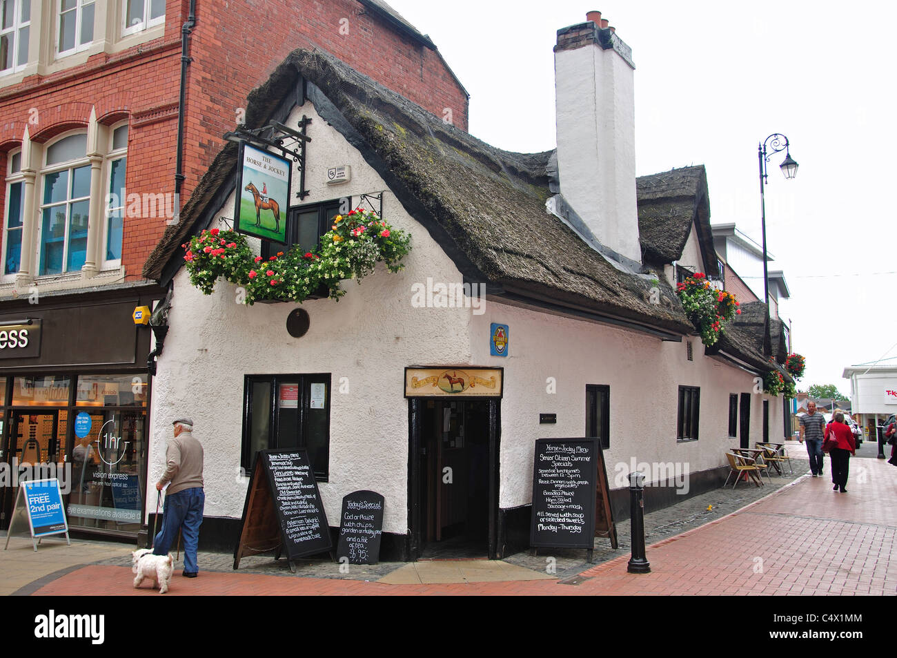 Xvi secolo il cavallo & Jockey Pub, Hope Street, Wrexham, Wrexham County Borough, Wales, Regno Unito Foto Stock