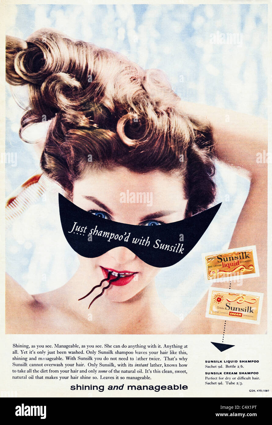 Periodo originale annuncio nella rivista circa 1958 pubblicità SUNSILK liquido e shampoo crema Foto Stock