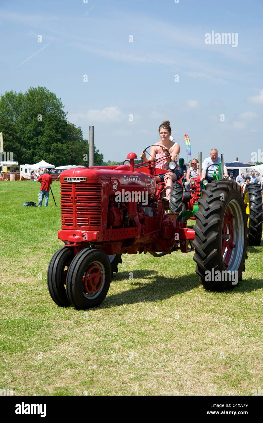 International Farmall trattori per filari Foto Stock