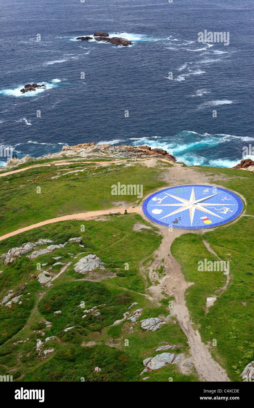 Rosa dei venti che rappresentano i diversi popoli celtici, vicino alla Torre di Hercules, A Coruña, Galizia, Spagna Foto Stock