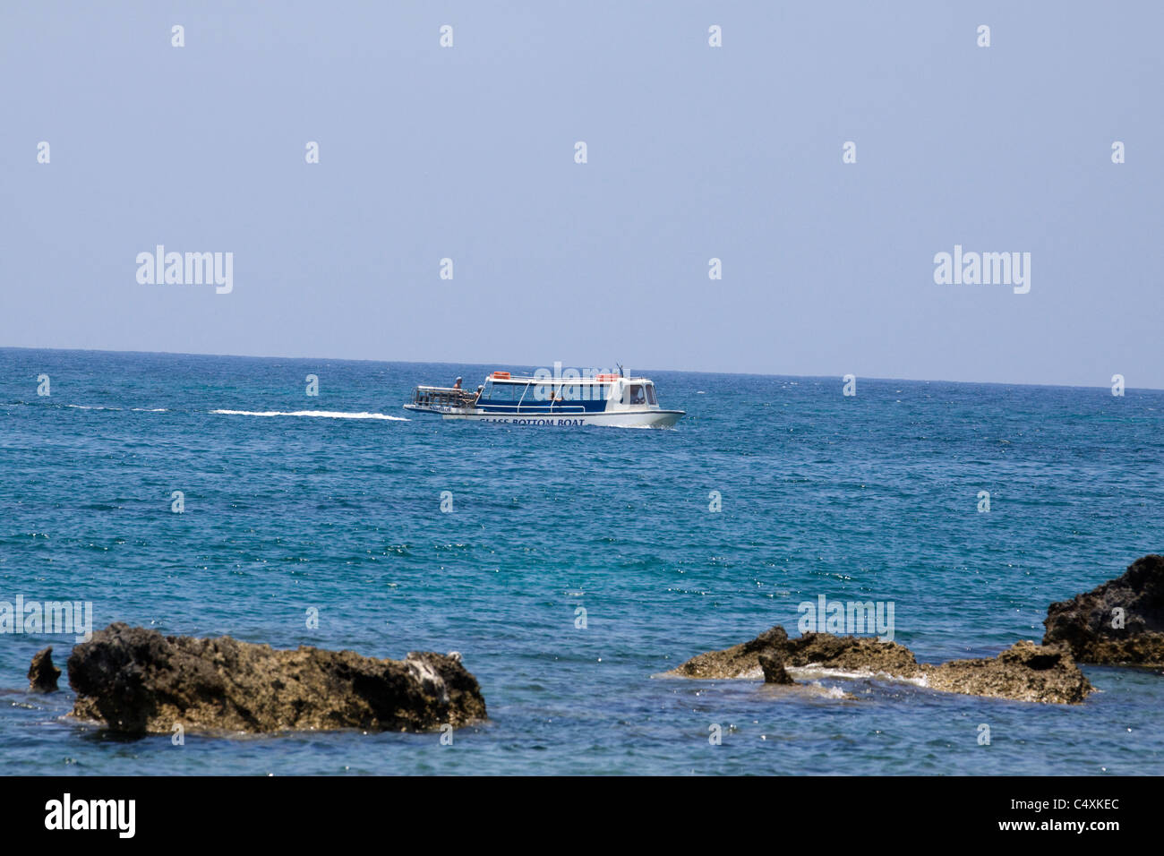 Il mare Mediterraneo a Pafos Cipro Foto Stock