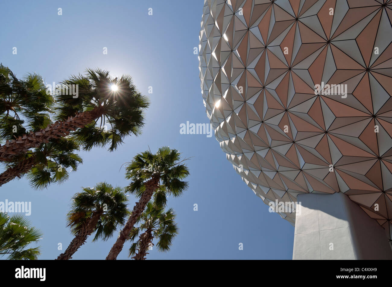 Astronave terra sfera geodetica a Epcot Theme Park e Centro in Walt Disney World Resort Lake Buena Vista (Orlando), Florida Foto Stock