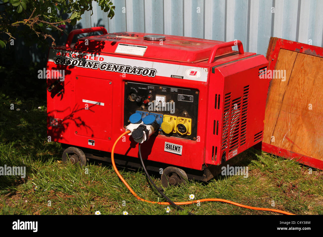 Benzina piccolo generatore di potenza. Foto Stock