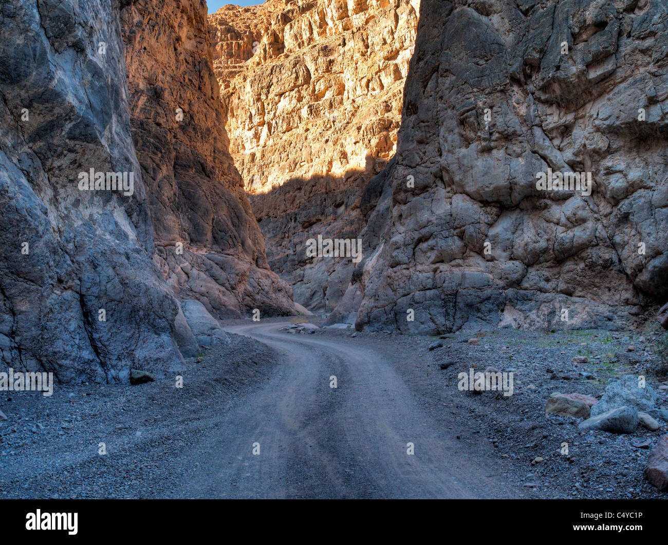 Strada di Tito Canyon. Parco Nazionale della Valle della Morte, California Foto Stock