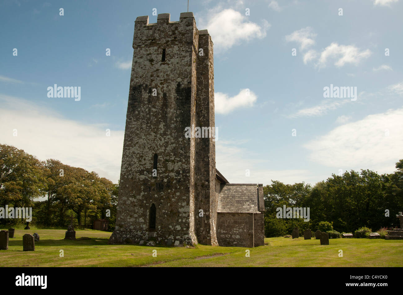 St Michael chiesa parrocchiale Bosherton village Pembrokeshire Wales UK Foto Stock