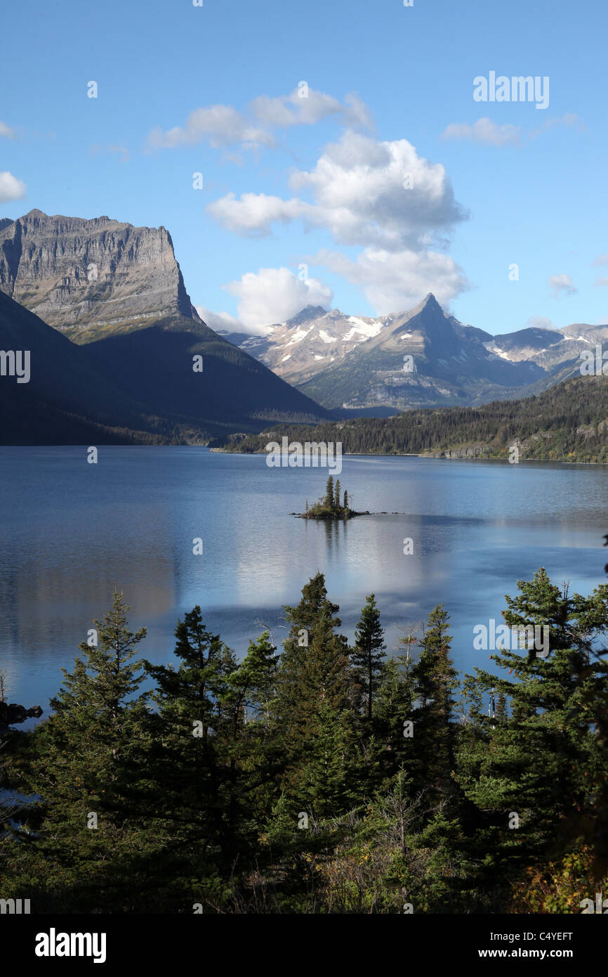 Santa Maria lago situato nel Parco Nazionale di Glacier, Montana, USA Foto Stock