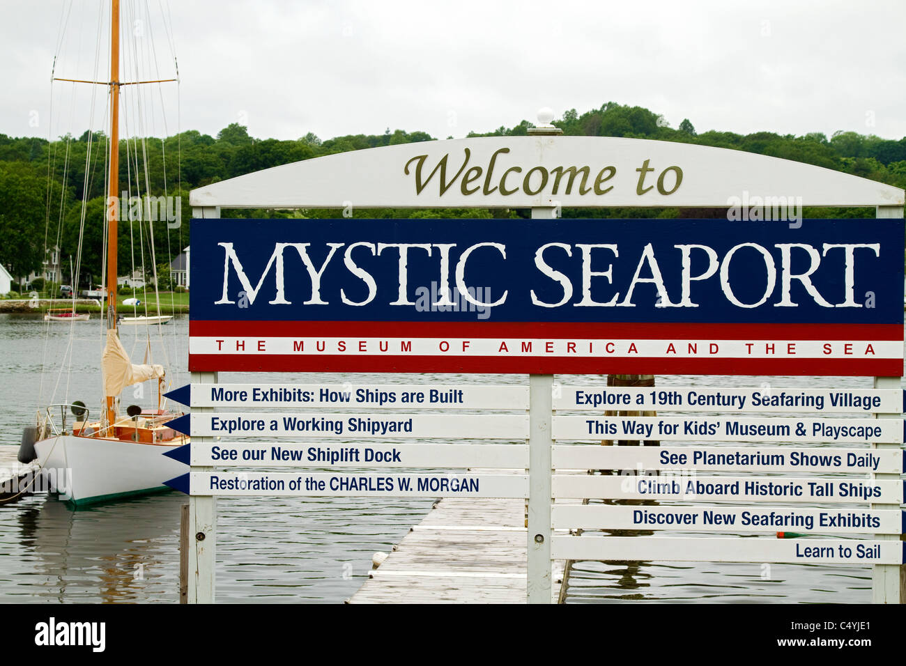 Mystic Seaport sign in Mystic, Connecticut, Stati Uniti d'America. Foto Stock